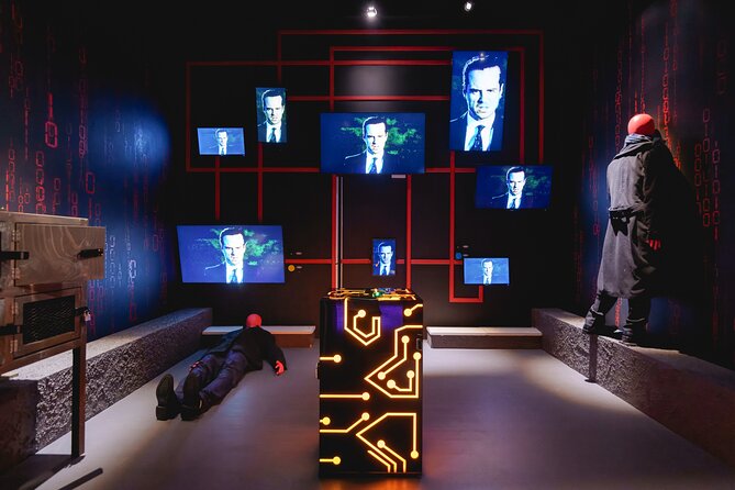 The Mind of Moriarty: Live Escape Experience - Who will get the most from this Sherlock experience?