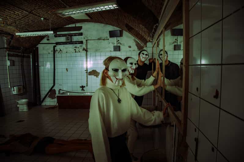 The Real Saw | Escape Room by PÁNiQ SZOBA - Key points to know before booking