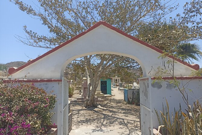 Todos Santos Treasure Hunt - A route that takes about two hours