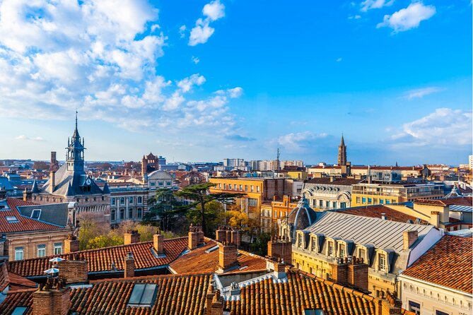 Toulouse "Ville Rose": Interactive Game & Walking Tour - Place de la Trinité and Toulouse’s planned spaces