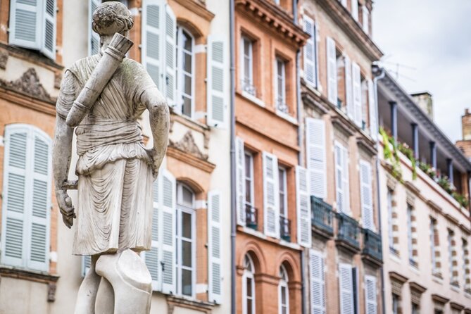 Toulouse "Ville Rose": Interactive Game & Walking Tour - The Jacobins Convent and its stone palm tree
