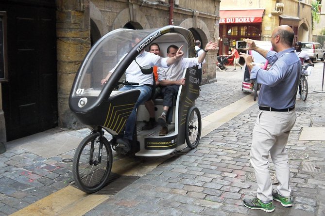 Treasure hunt in a Pedicab tour of Lyon - Vieux Lyon and its Renaissance lanes