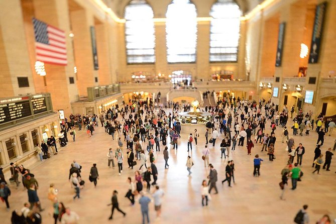 Treasure hunt in Midtown with New York in French - A self-guided format with real freedom
