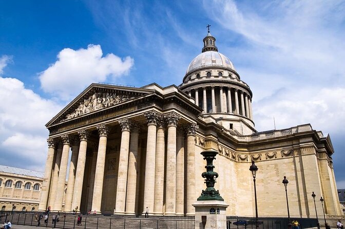 Treasure Hunt in Paris – From the Panthéon to the Louvre - Reading the Latin Quarter through clues