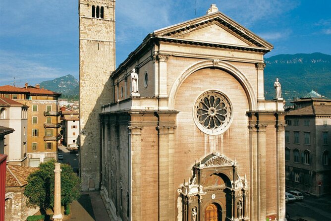 Trento Scavenger Hunt and Sights Self-Guided Tour - A practical choice for groups and team outings