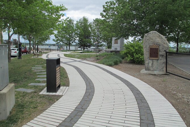 Trois-Rivières Self-Guided Walking Tour and Scavenger Hunt - Fire, height, and the St. Lawrence River