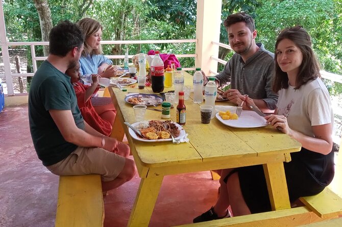 Tropical Escape Tour - Horseback riding and a closer look at rural life