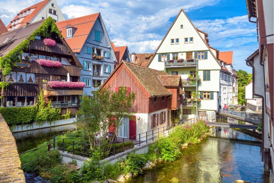 Ulm: Scavenger Hunt Self-Guided Walking Tour - The crooked Butcher’s Tower and the old quarters