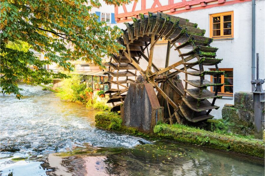 Ulm: Scavenger Hunt Self-Guided Walking Tour - Ending at the Schwörhaus and town hall