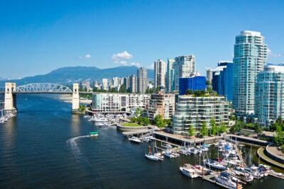 Vancouver Old Town Treasure Hunt: Self-Guided Walking Game