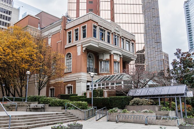 Vancouver Old Town Treasure Hunt: Self-Guided Walking Game - Gassy Jack, Gastown, and a difficult legacy