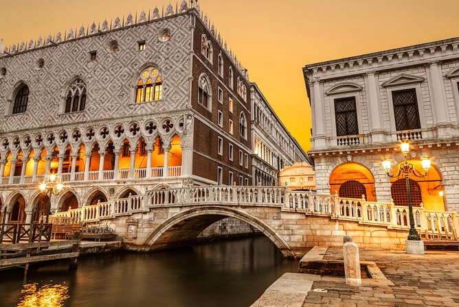 Venice: Casanova Charm Carnival Treasure Hunt - Rialto Market and the city’s narrow lanes