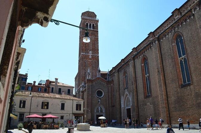 Venice Scavenger Hunt and Highlights Self Guided Audio Tour - What kind of Venice experience is this?