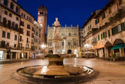 Verona Scavenger Hunt and Highlights Self Guided Tour