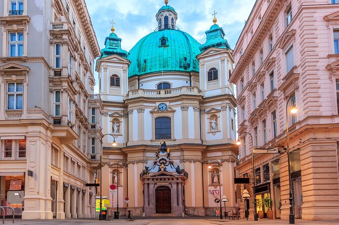 Vienna Highlights Self guided scavenger hunt and Walking Tour - Six language choices make the route easier to use