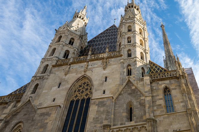 Vienna Highlights Self guided scavenger hunt and Walking Tour - Riddles keep the major sights connected
