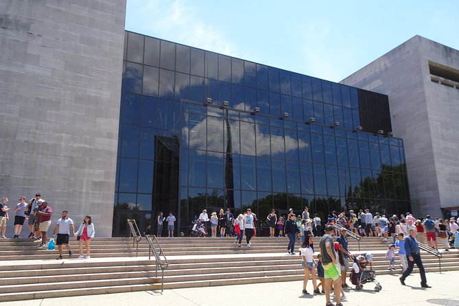 Washington DC Museums self-guided walking tour & scavenger hunt - Canada, Grant, and the Capitol loop