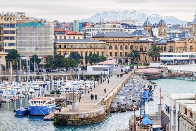 Who Am I? San Sebastian Identity Puzzle Adventure - A city puzzle that makes you look up