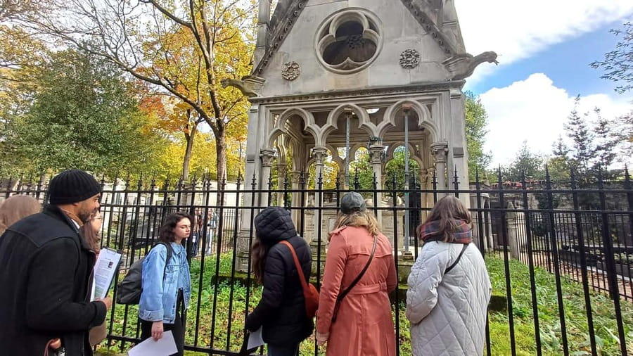 Who Killed Victor ? Escape Game at Père Lachaise Cemetery - Who should choose this experience?
