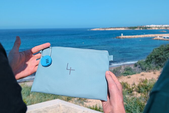 XploreMe! - Coral Bay Scavenger Hunt Outdoor Activity - Walking, weather, and the best time to play
